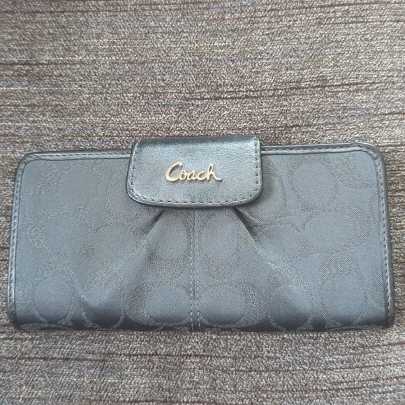 Coach charcoal wallet best sale